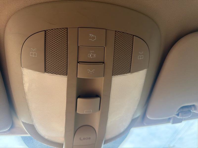 Used 2011 Mercedes-Benz R 350 4MATIC image 38