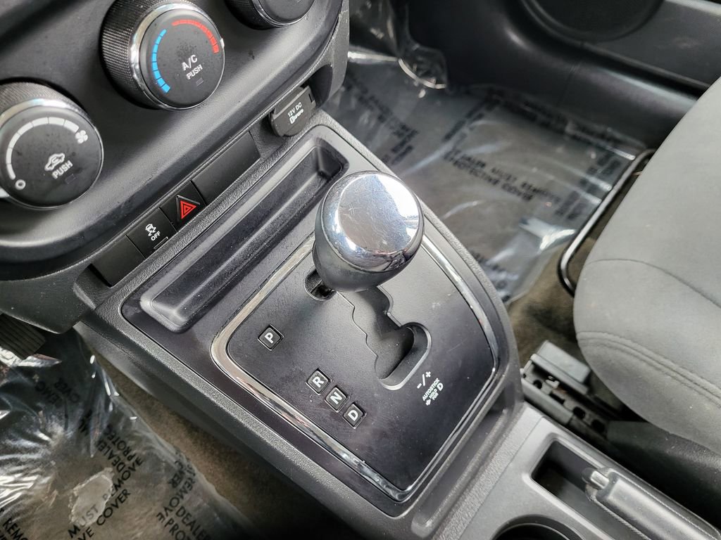 Used 2016 Jeep Patriot Sport w/ Power Value Group image 9