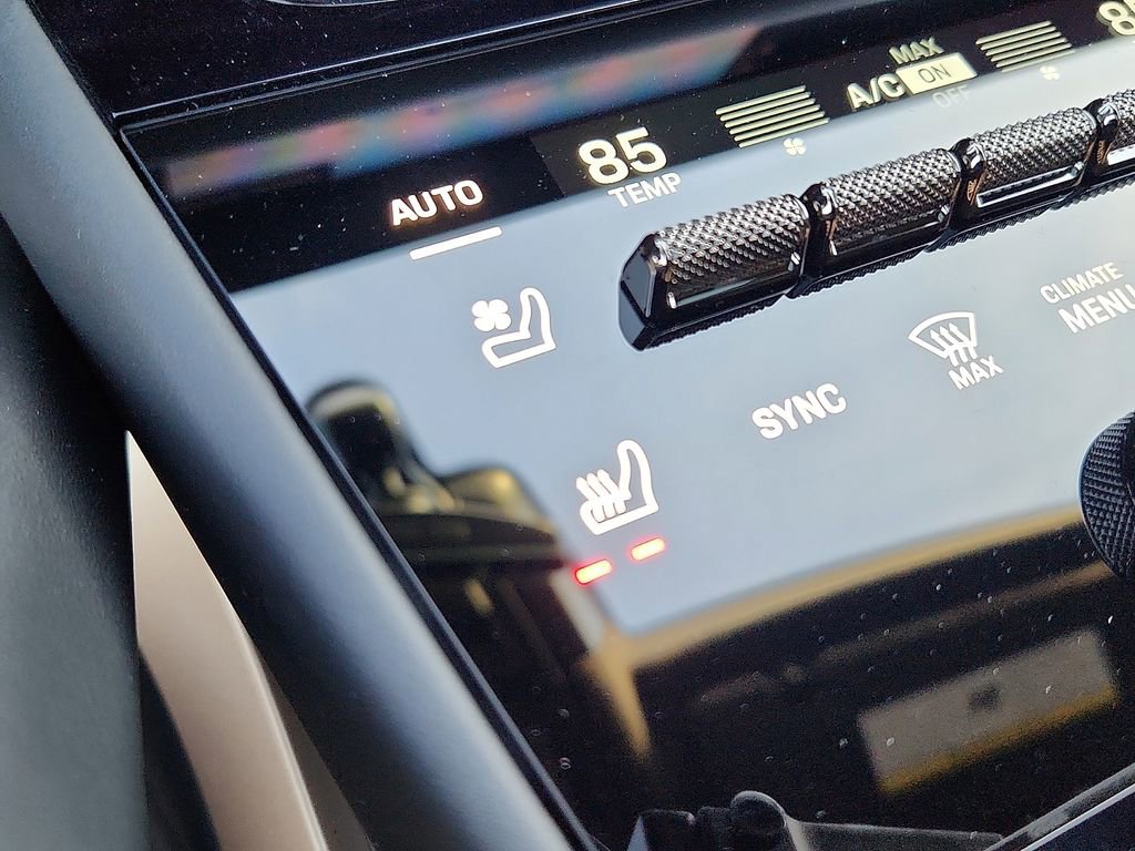 New 2026 Porsche Cayenne Turbo image 18