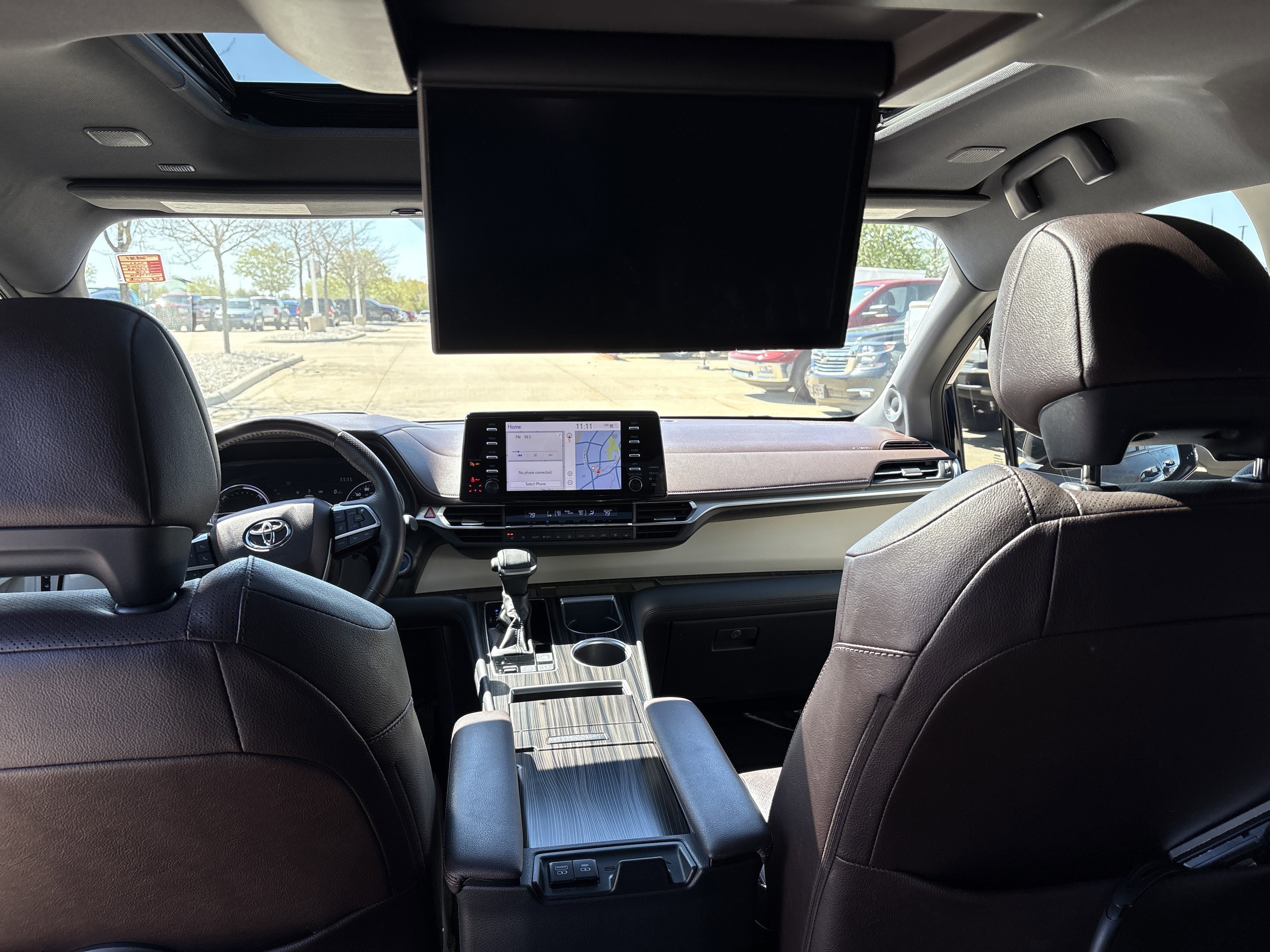 Used 2021 Toyota Sienna Platinum w/ Outdoor Package (TMS) image 14