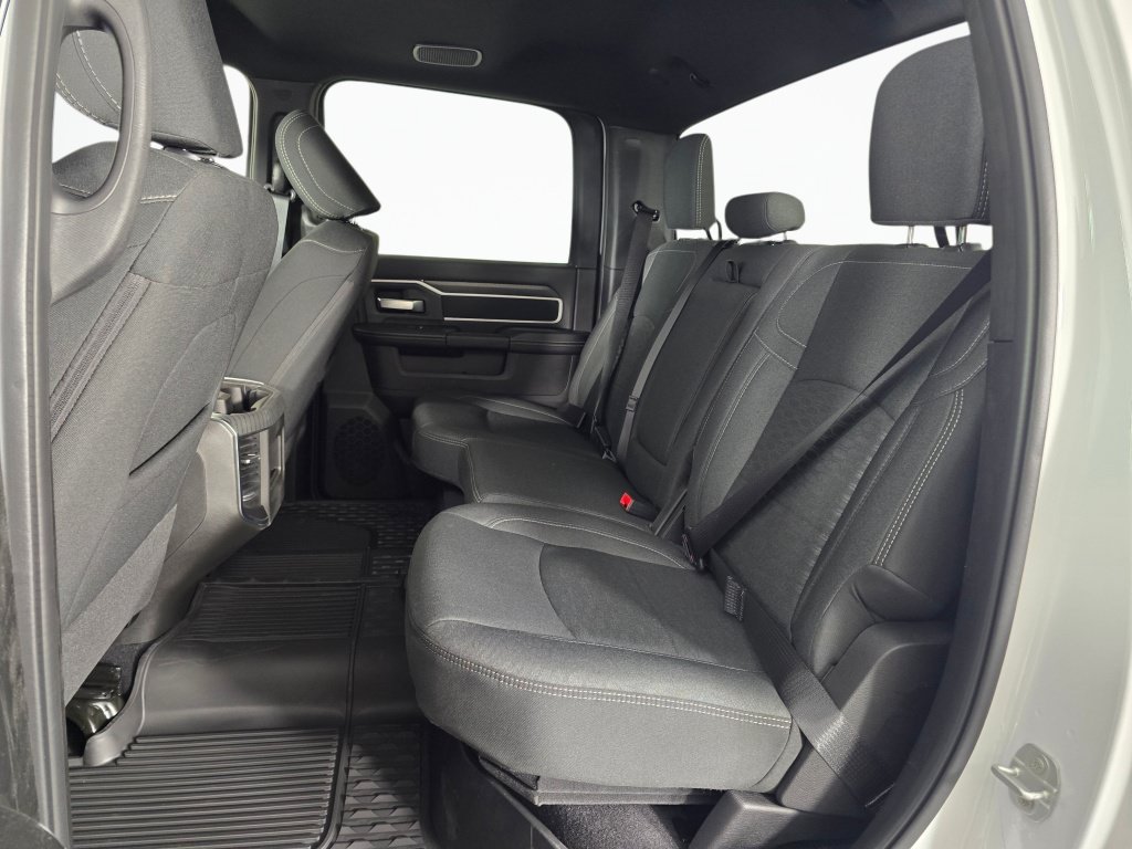 New 2026 RAM 3500 Big Horn AWD/4WD image 31