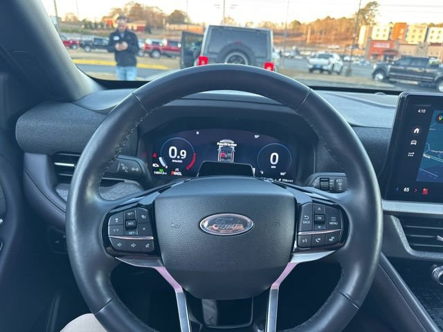 Used 2025 Ford Explorer Platinum w/ LUX Leather Package image 21