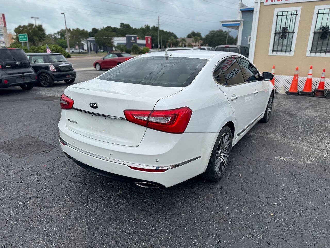 Used 2014 Kia Cadenza Premium FWD image 8