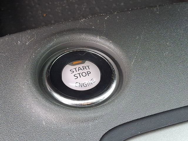 Used 2020 Nissan Frontier SV w/ Midnight Edition Floor Mats image 20