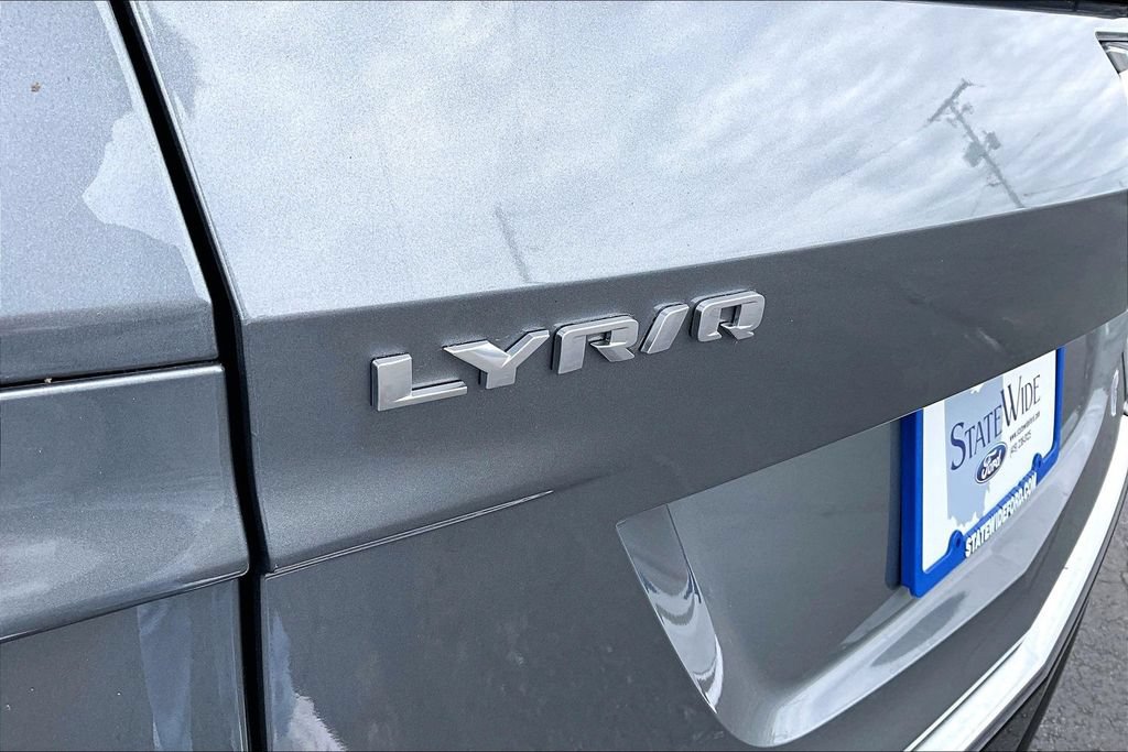 Used 2023 Cadillac Lyriq 2WD image 33
