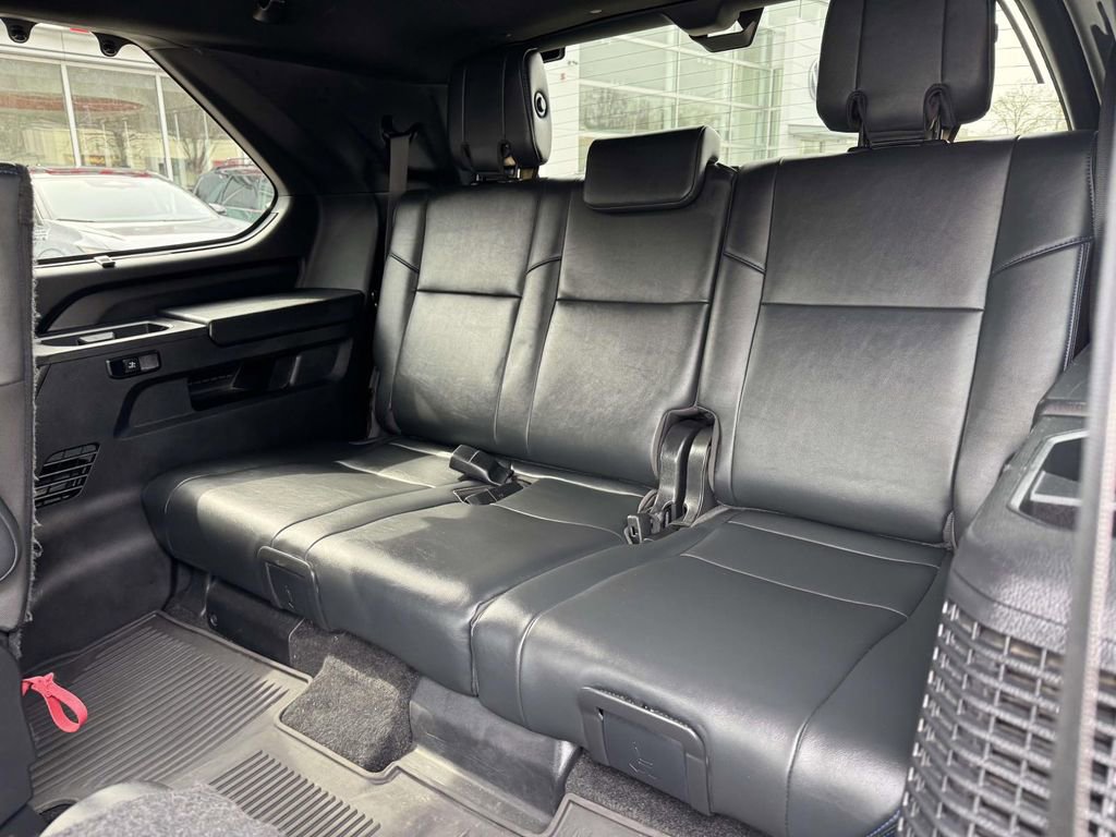 Used 2024 Toyota Sequoia Platinum image 11