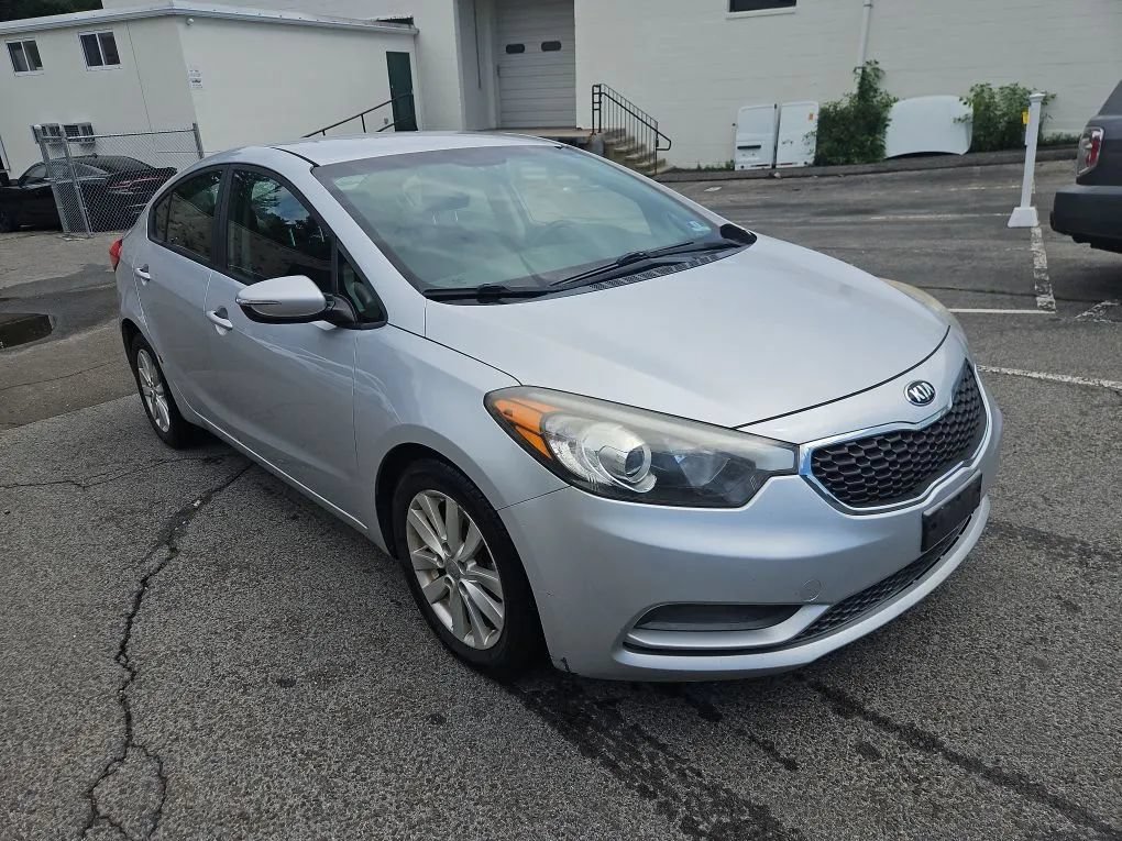 Used 2015 Kia Forte LX w/ Popular Package FWD image 3
