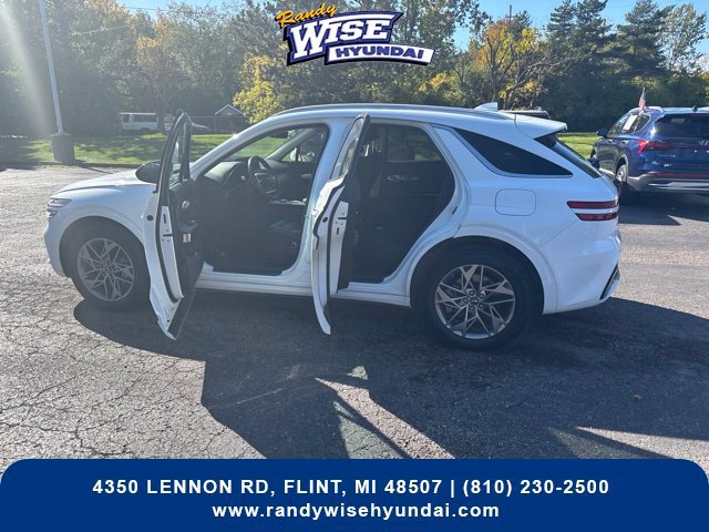 Used 2025 Genesis GV70 2.5T AWD/4WD image 6