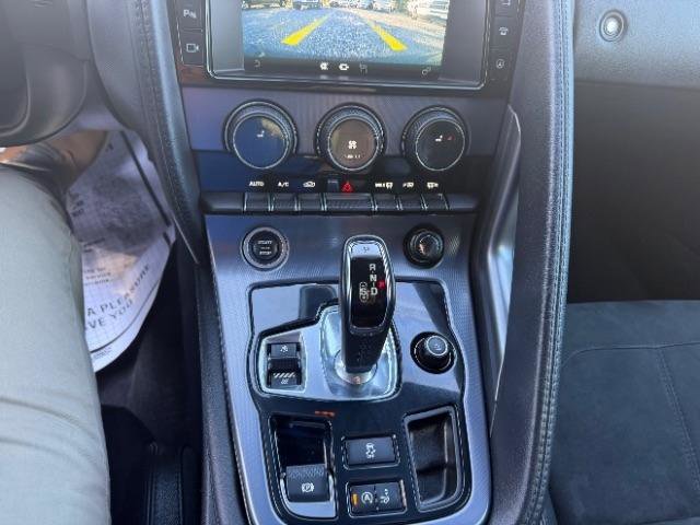 Used 2018 Jaguar F-TYPE Coupe image 34