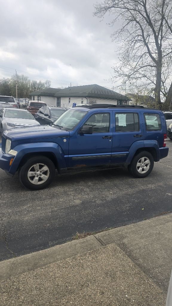 Used 2010 Jeep Liberty 4WD Sport image 16