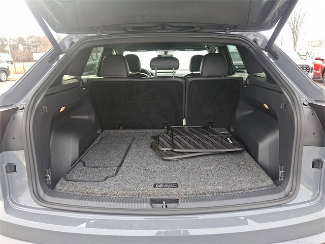 Used 2022 Volkswagen Atlas Cross Sport SE image 29