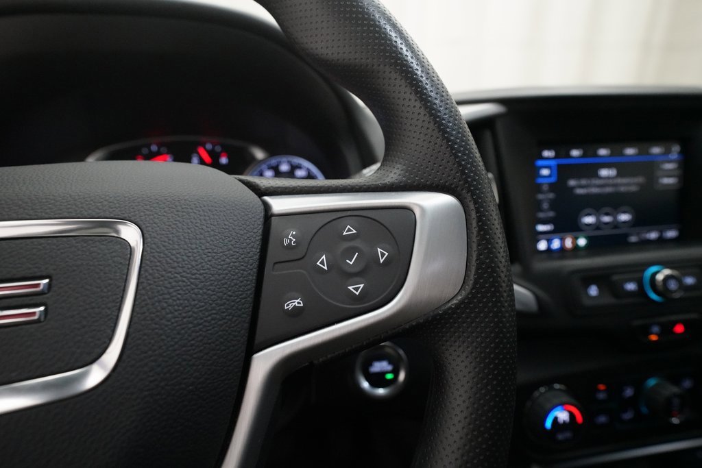 Used 2024 GMC Terrain SLE image 18