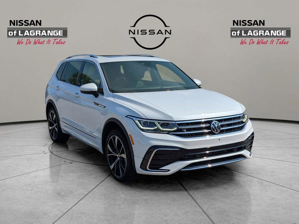 Used 2022 Volkswagen Tiguan SEL R-Line image 3