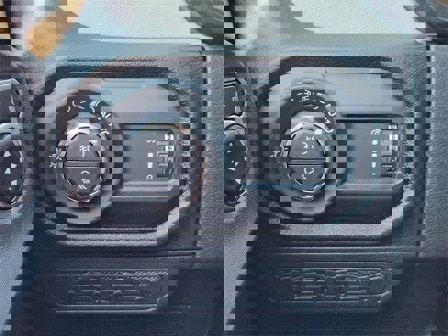 New 2025 Jeep Gladiator Sport image 25