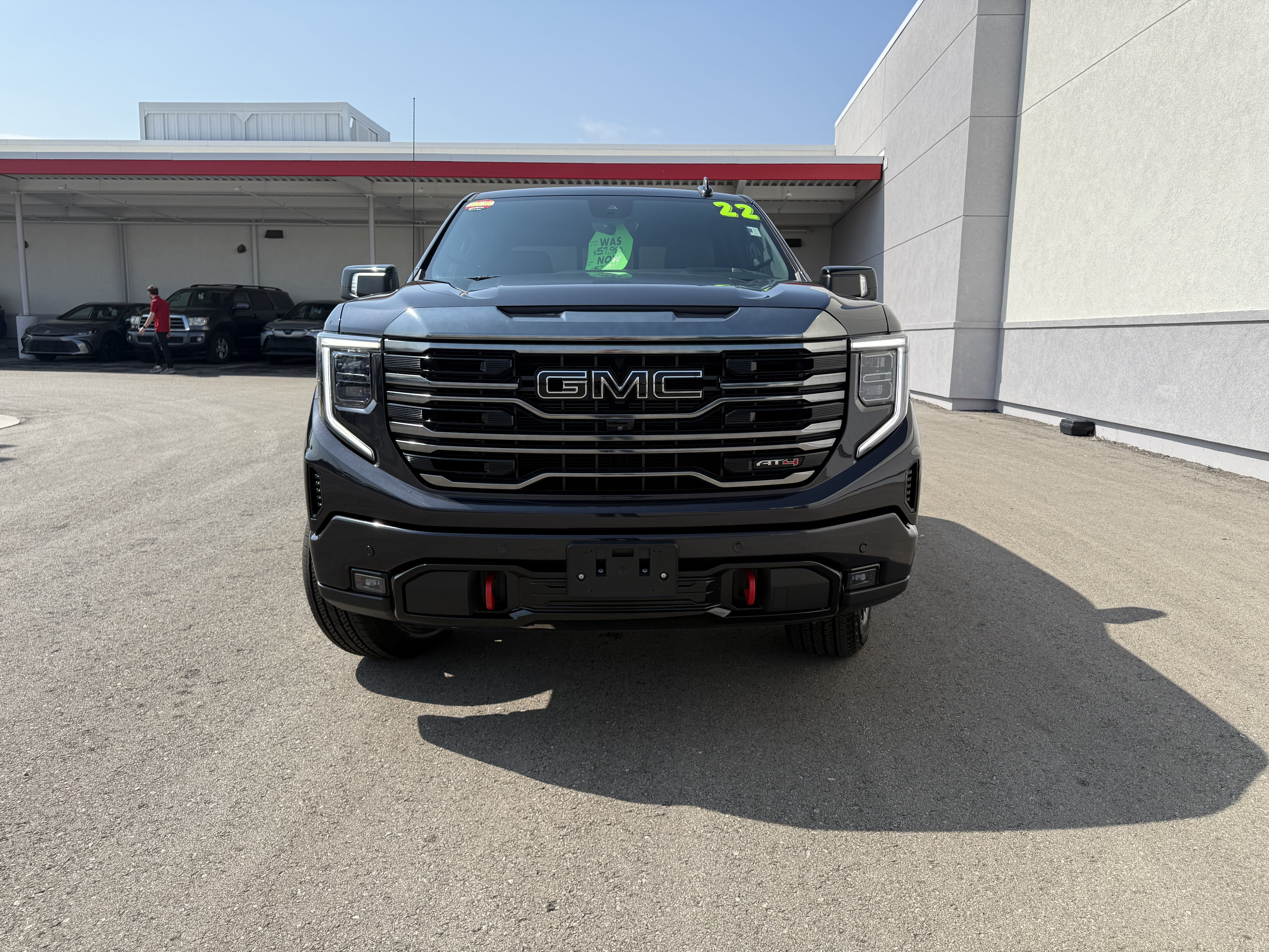 Used 2022 GMC Sierra 1500 AT4 w/ AT4 Premium Package AWD/4WD image 27