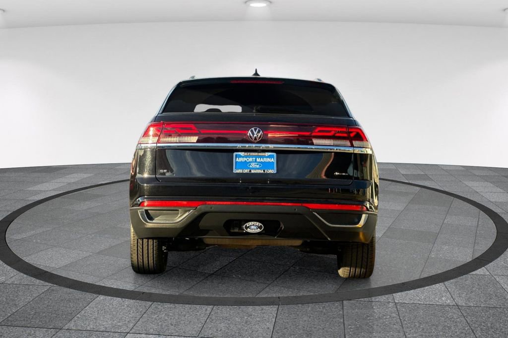 Used 2024 Volkswagen Atlas Cross Sport SE image 7