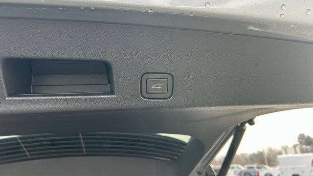 New 2026 Chevrolet Traverse Z71 image 16