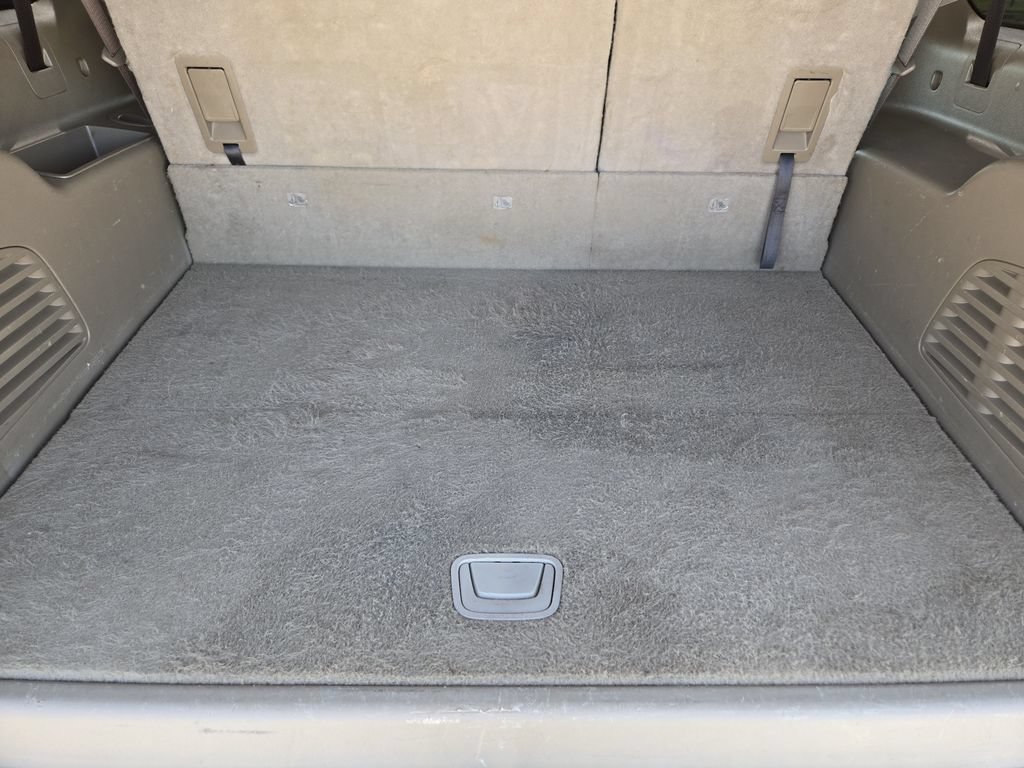 Used 2018 Chevrolet Suburban LT RWD image 26