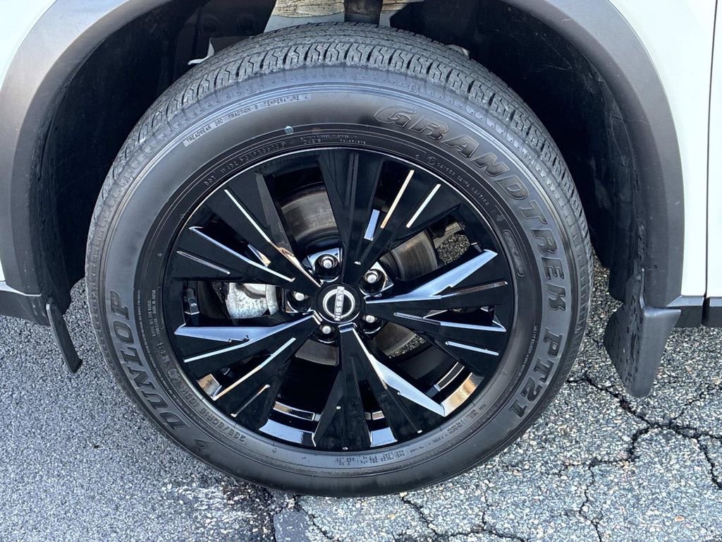 Certified 2023 Nissan Rogue SV w/ SV Premium B Package image 18