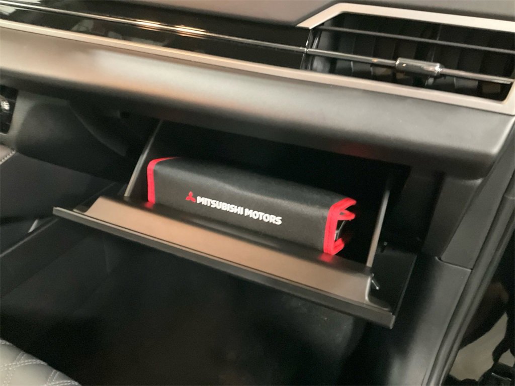 Used 2023 Mitsubishi Outlander SEL image 21