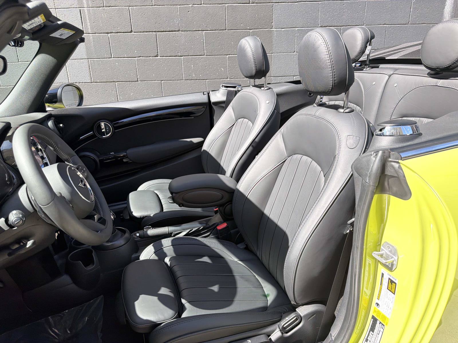 Used 2024 MINI Cooper S w/ Signature Upholstery Package FWD image 13