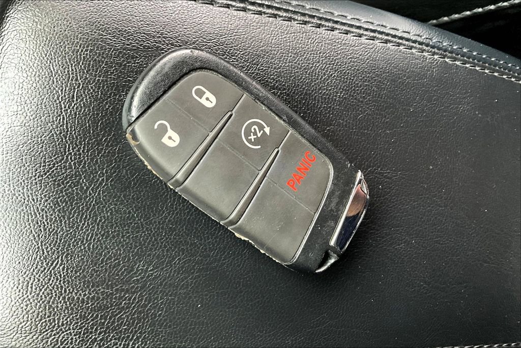 Used 2023 Jeep Compass Limited image 10