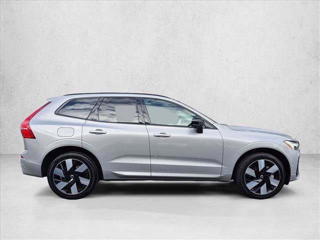 Used 2024 Volvo XC60 T8 Plus w/ Protection Package Premier AWD/4WD image 4