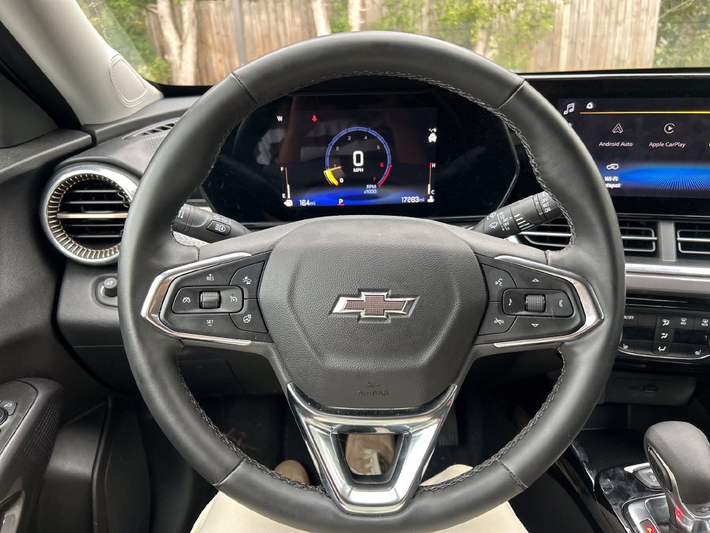 Used 2025 Chevrolet Trax ACTIV w/ Driver Confidence Package FWD image 12