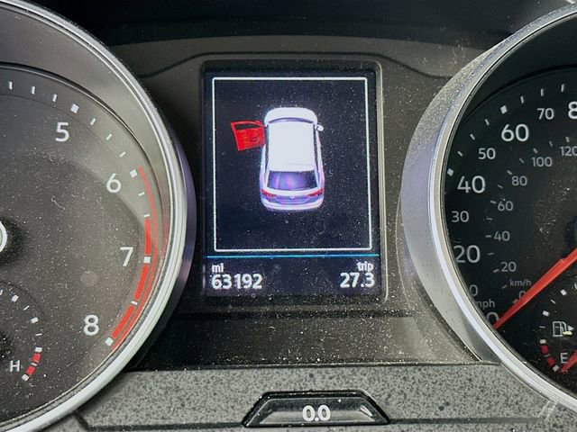 Used 2021 Volkswagen Tiguan SE image 12