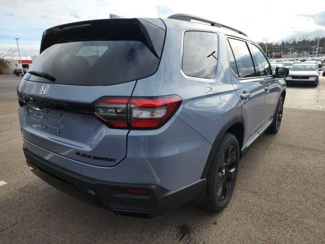 New 2026 Honda Pilot Black Edition image 8