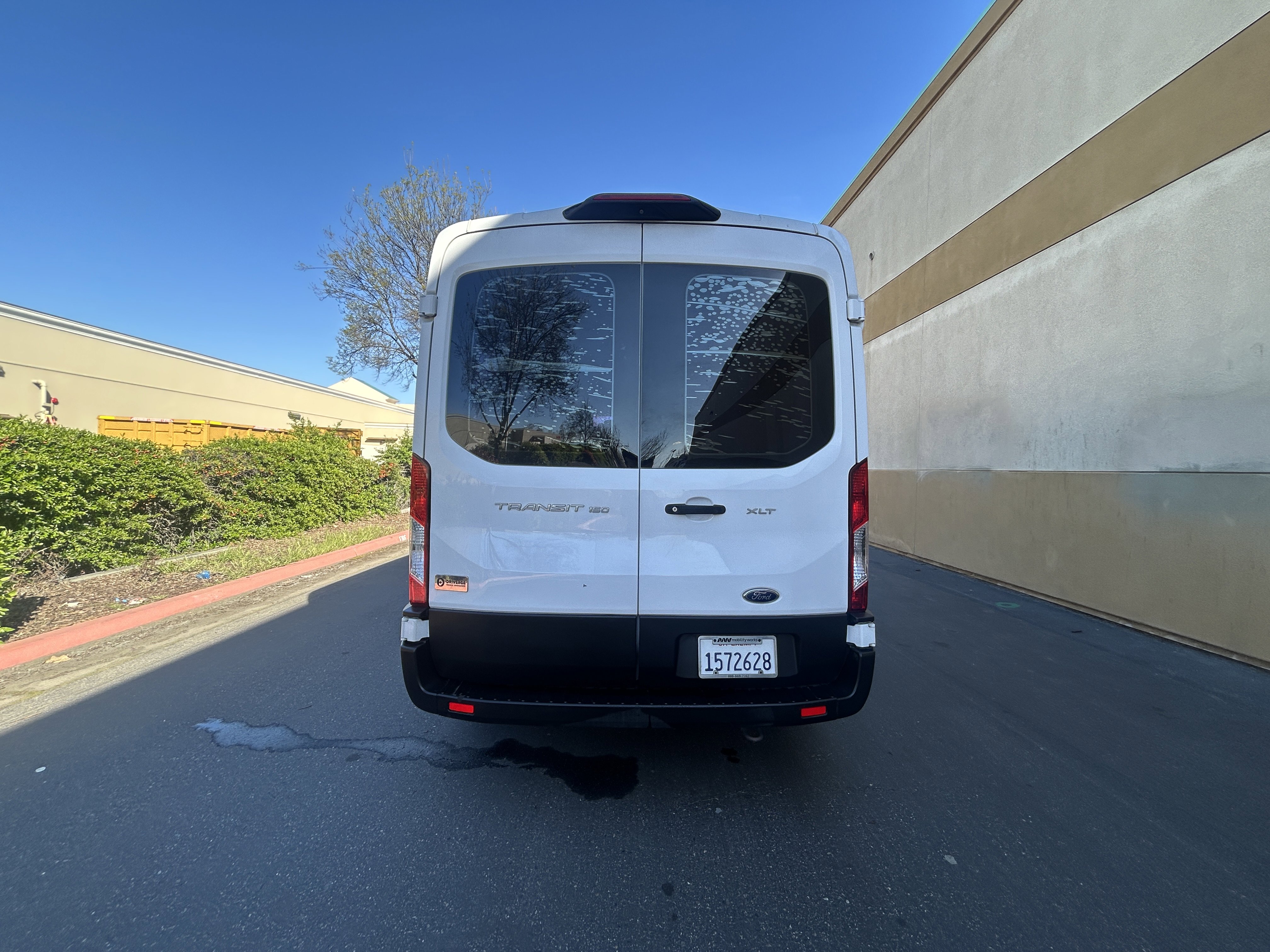 Used 2019 Ford Transit 150 XLT image 4