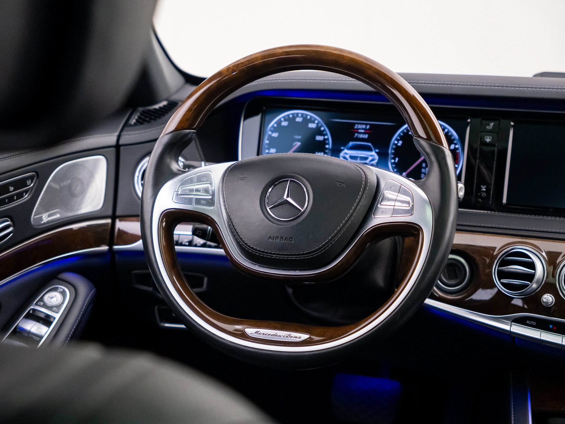 Used 2016 Mercedes-Benz S 550 4MATIC Sedan image 11