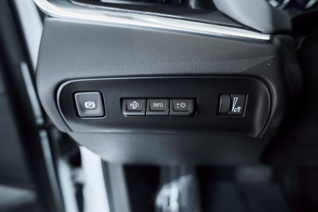 Used 2024 Buick Enclave Premium image 33