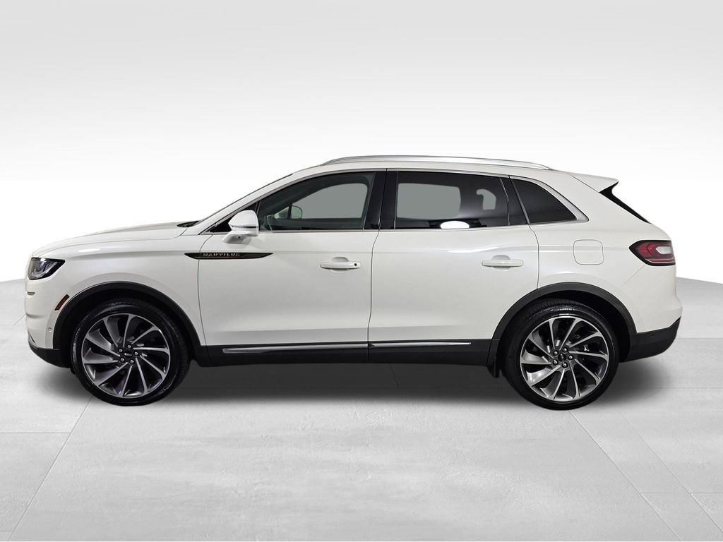 Certified 2022 Lincoln Nautilus Reserve w/ Equipment Group 202A AWD/4WD image 4