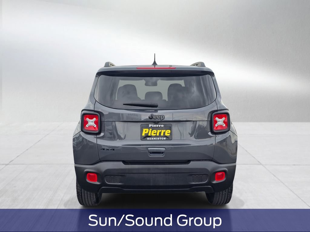 Used 2023 Jeep Renegade Altitude w/ Sun/Sound Group AWD/4WD image 5