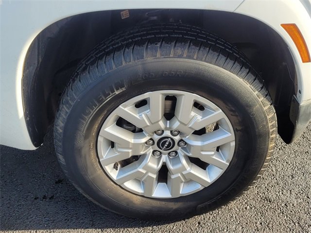 Certified 2022 Nissan Frontier SV image 17