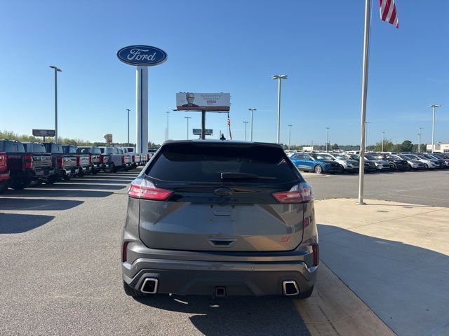 Used 2022 Ford Edge ST w/ Equipment Group 401A image 4