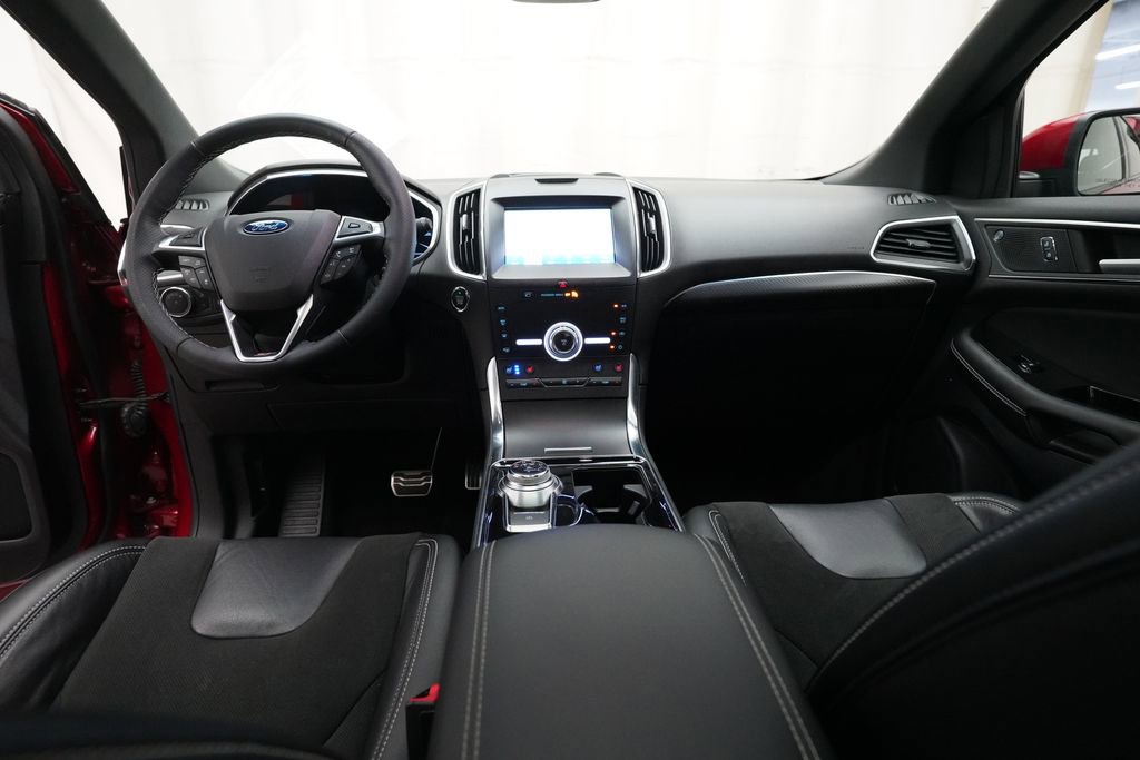 Used 2020 Ford Edge ST w/ Equipment Group 401A AWD/4WD image 5
