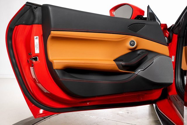 Used 2019 Ferrari Portofino image 56