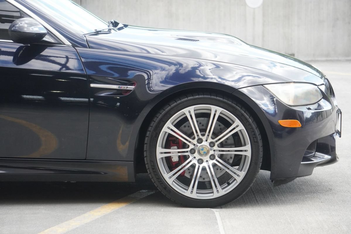 Used 2011 BMW M3 Convertible RWD image 25