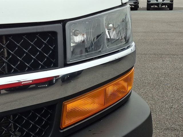 Certified 2024 Chevrolet Express 2500 w/ Driver Convenience Package image 9