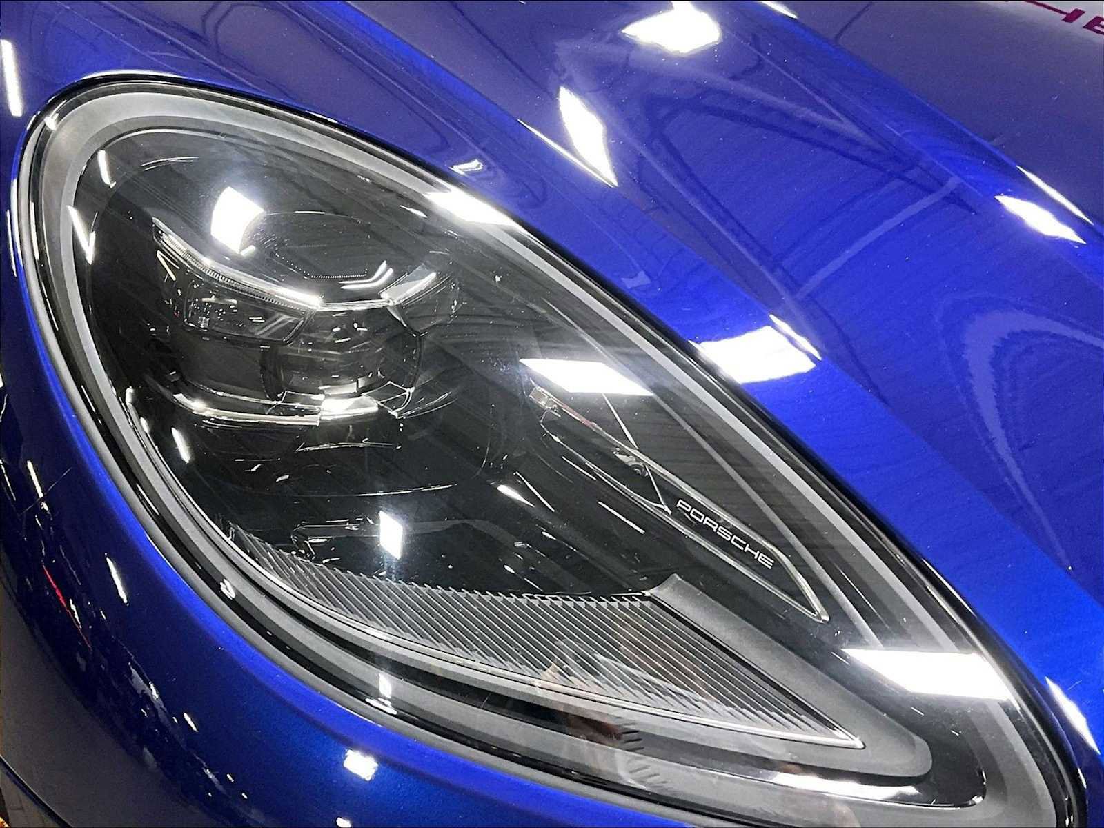 Used 2025 Porsche Macan image 15