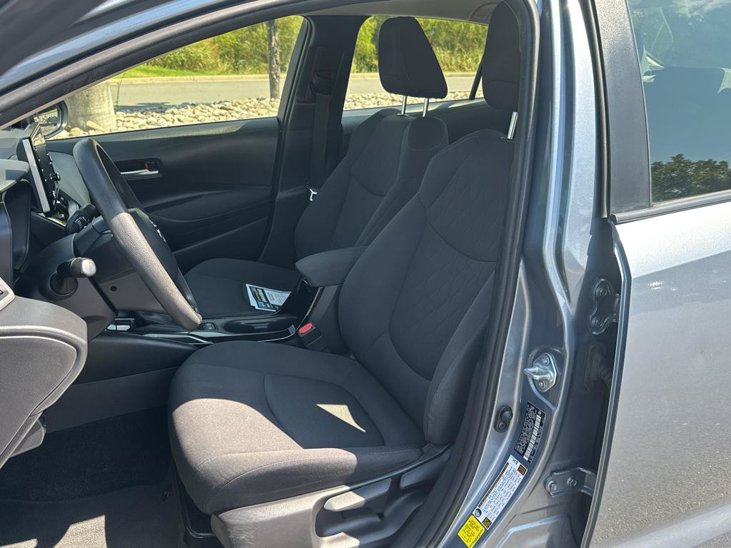 Used 2021 Toyota Corolla LE w/ Carpet Mat Package (TMS) FWD image 22