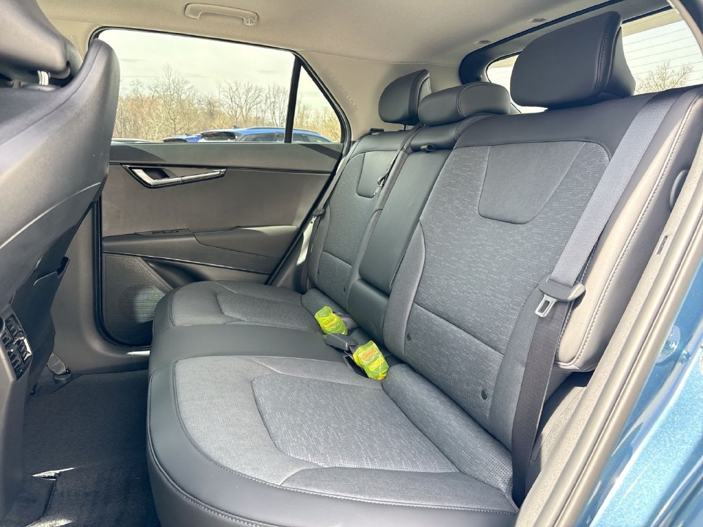 Used 2025 Kia Niro Wave w/ Wave Preserve Package FWD image 25
