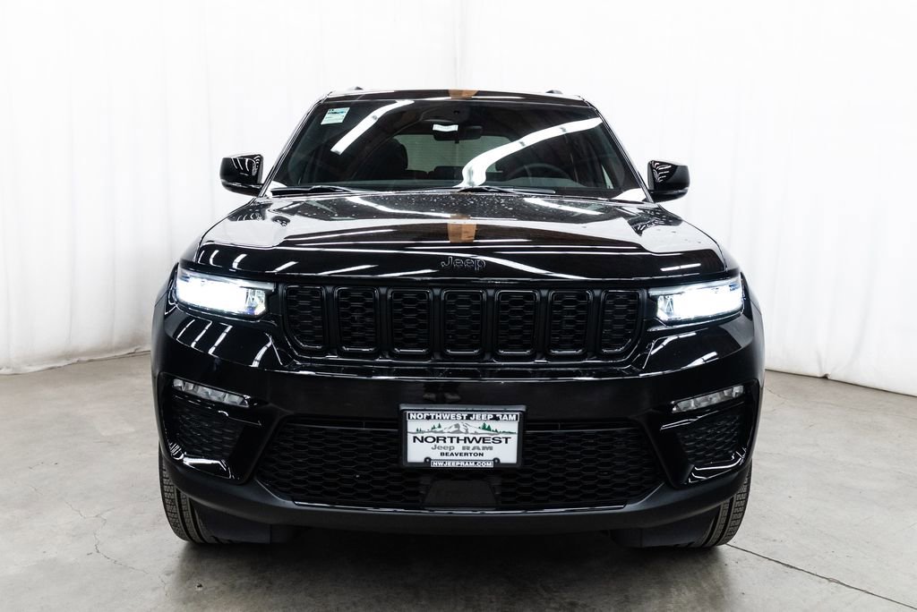 New 2025 Jeep Grand Cherokee Limited w/ Trailer Tow Package image 2