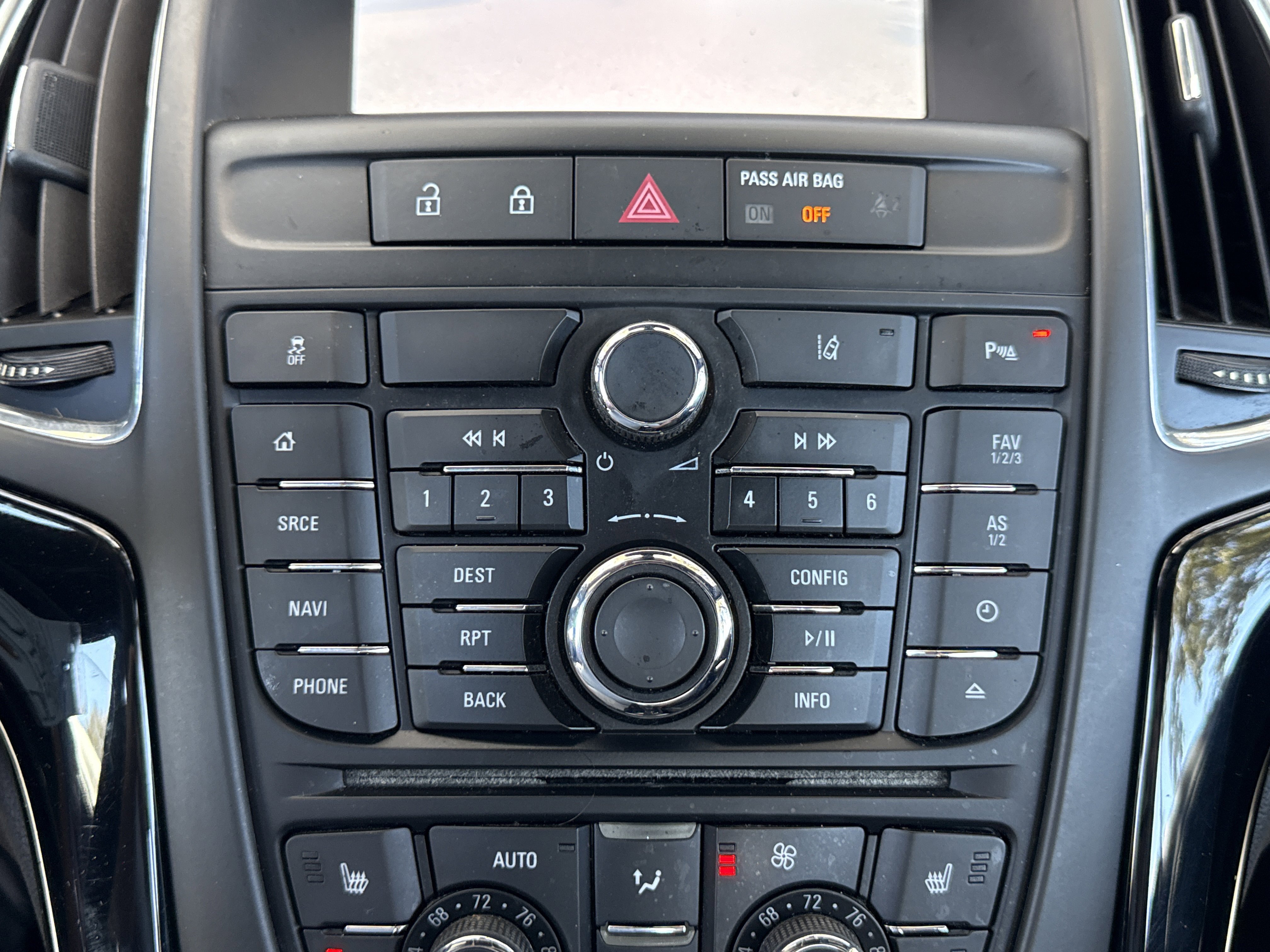 Used 2016 Buick Cascada Premium image 17