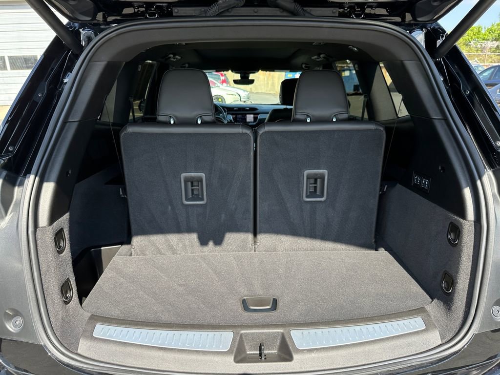 Used 2025 Cadillac XT6 Sport w/ Technology Package AWD/4WD image 26