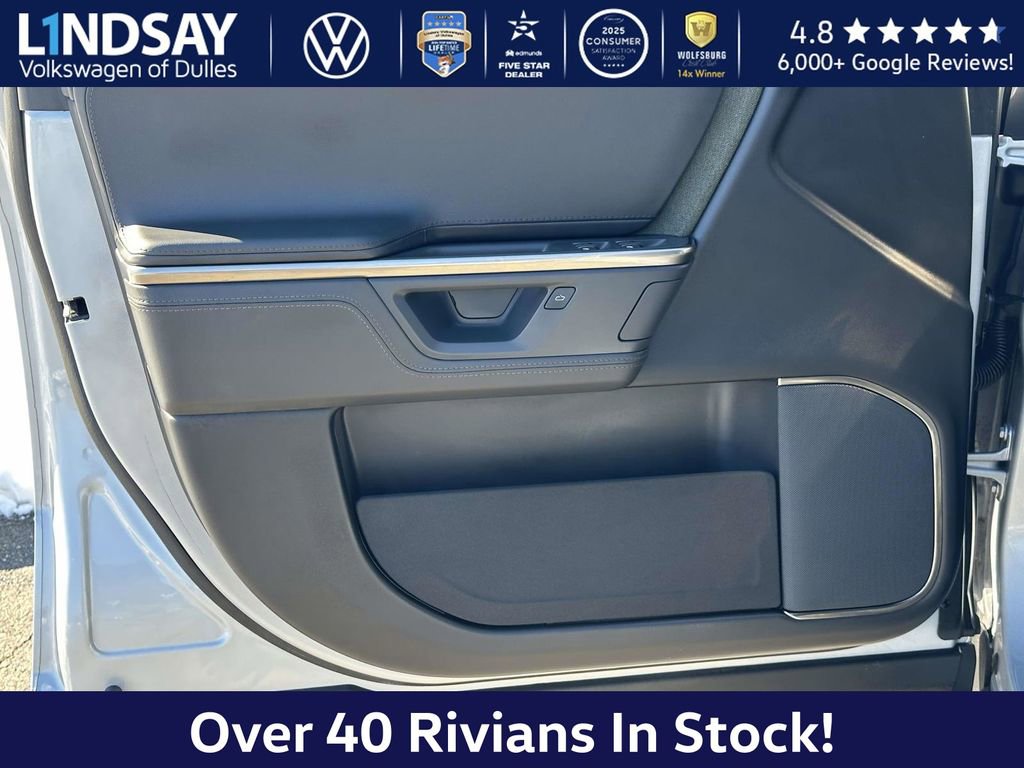 Used 2025 Rivian R1S Adventure image 9