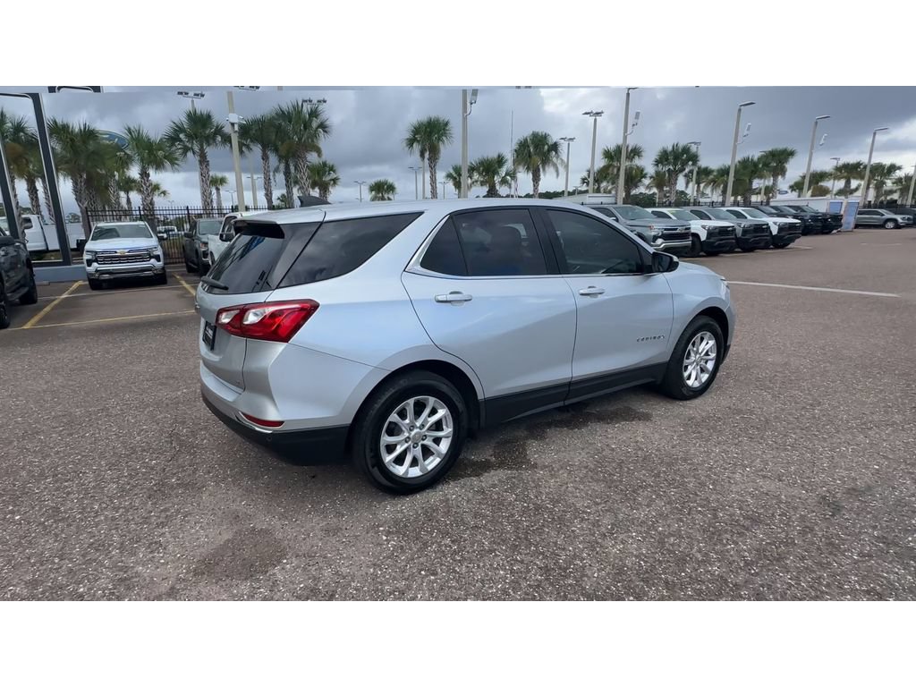 Used 2020 Chevrolet Equinox LT FWD image 2