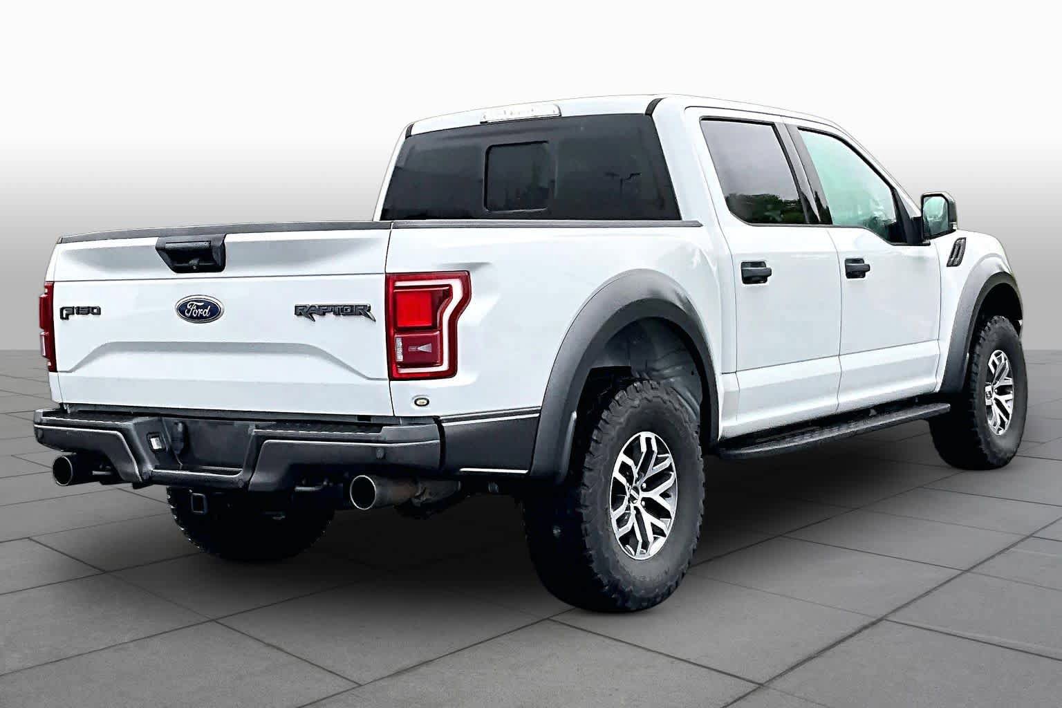 Used 2017 Ford F150 Raptor w/ Equipment Group 801A Mid AWD/4WD image 12